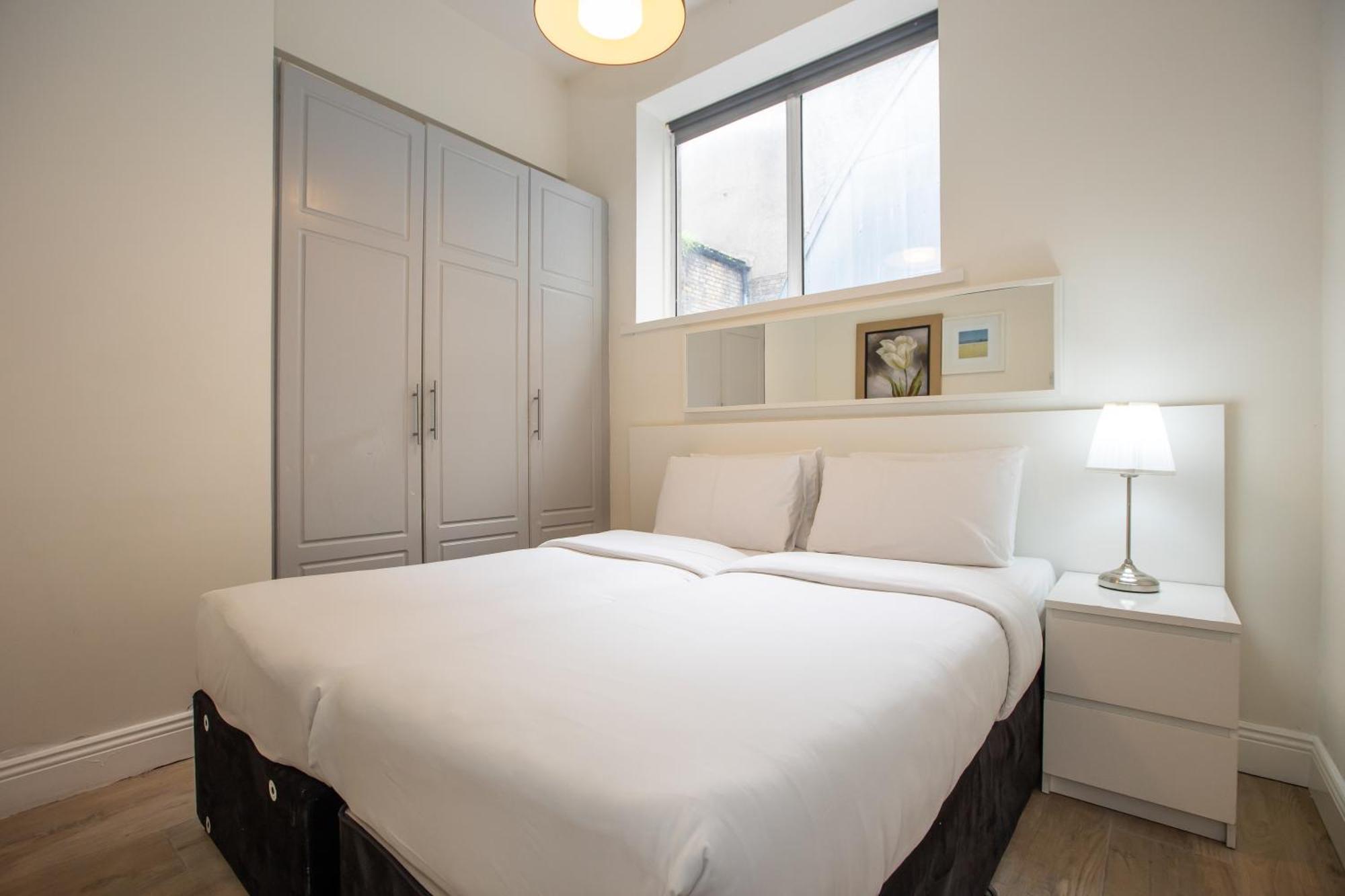 Temple Bar Essex Apartments ดับลิน ภายนอก รูปภาพ