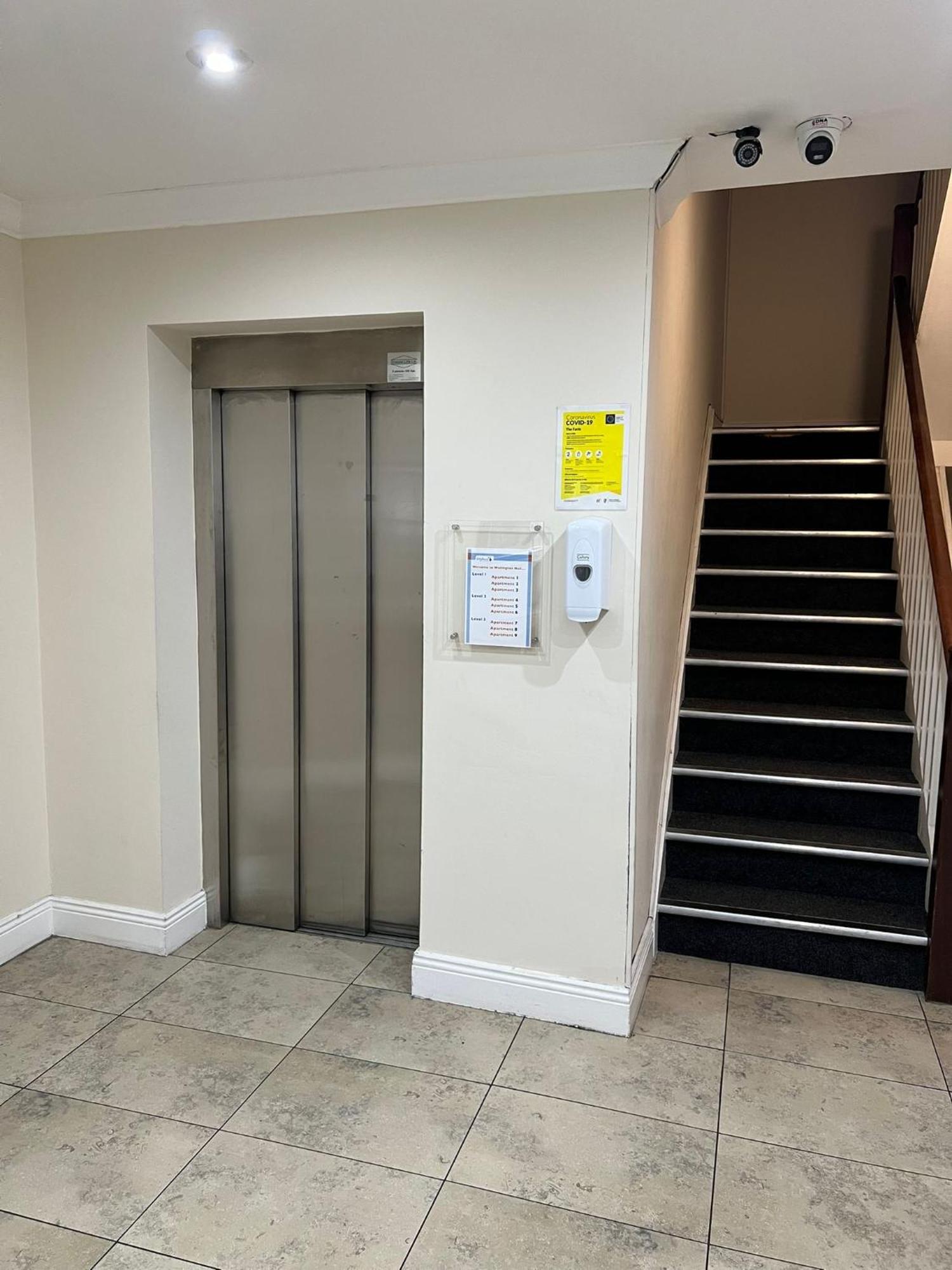 Temple Bar Essex Apartments ดับลิน ภายนอก รูปภาพ